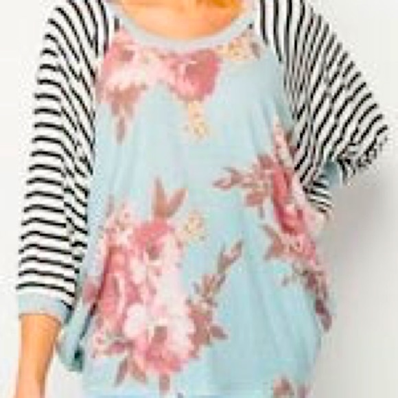 Floral Top - Picture 1 of 1